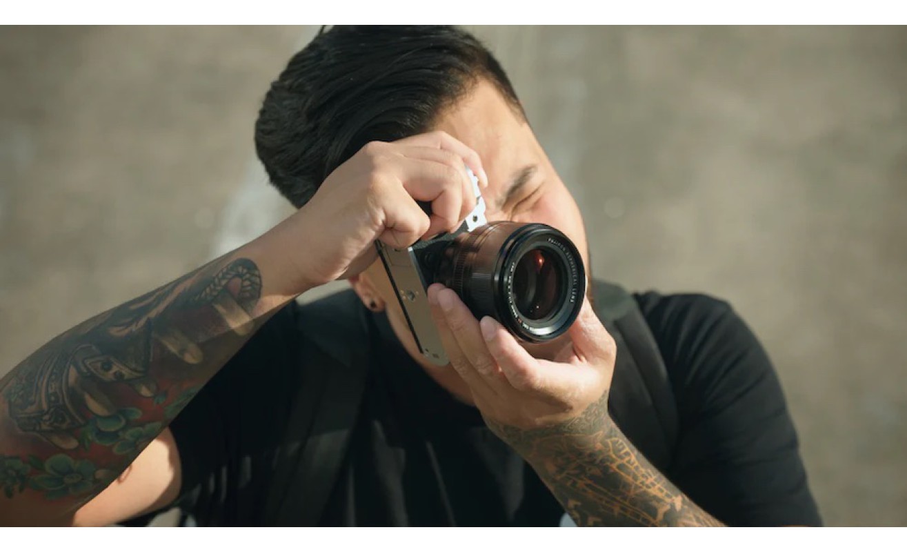 Berry Thrifting 2025 Best Camera, Tripod & Photography Gear Guide