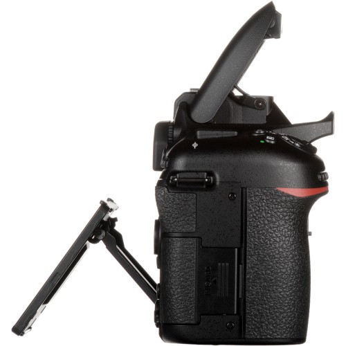 Nikon D7500 DSLR Camera